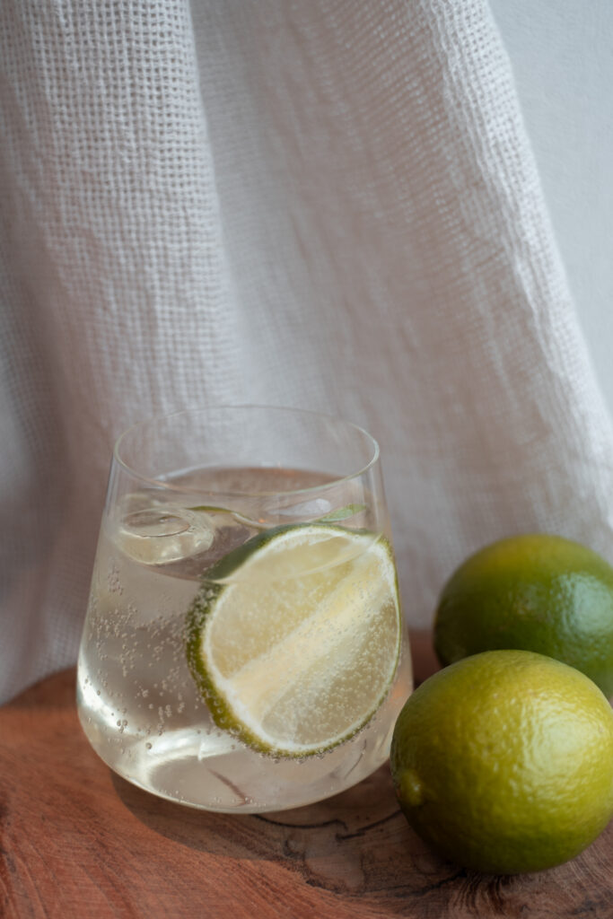 Bergamot Spritz met limoen